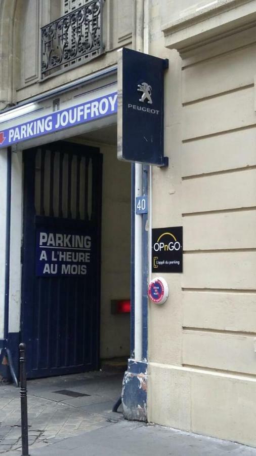 Arty 20m² District Of Batignolles *