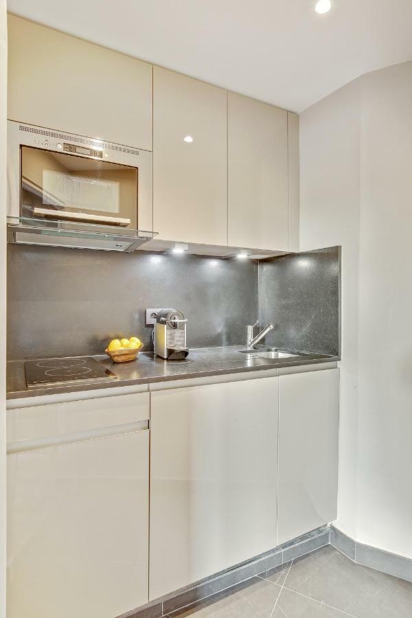 Apartment Luxury Louvre Paris