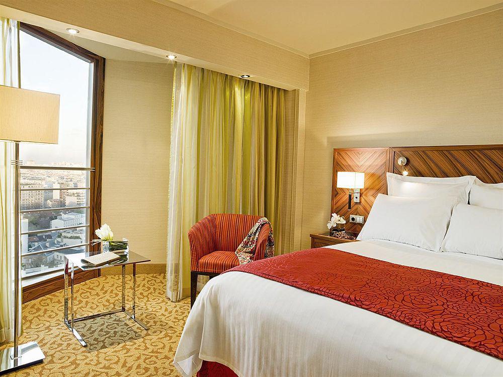 Hotel Marriott Rive Gauche & Conference Center Paris