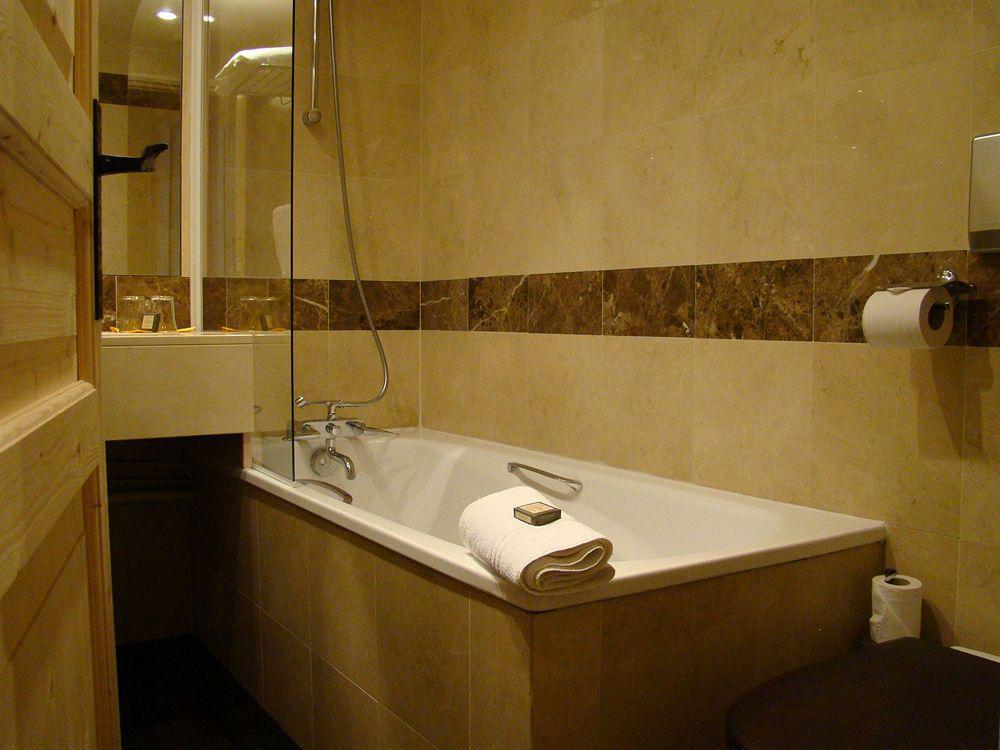 Hotel De Conde