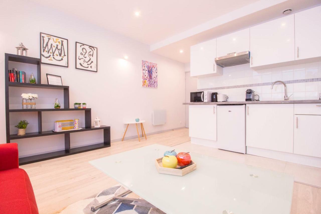 Office- Rue Saint-fargeau Apartment *