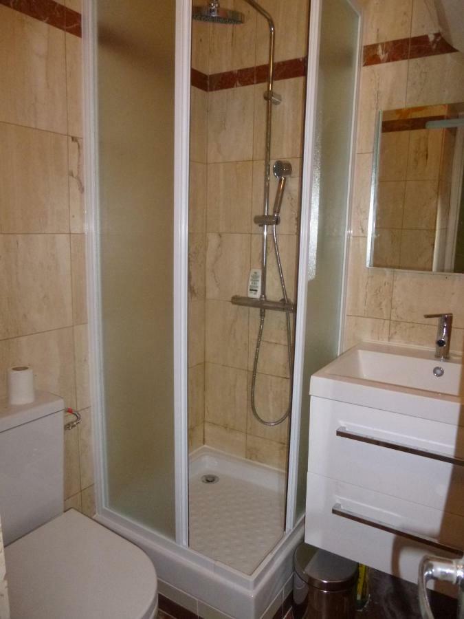Apartment 23 Rue De La Chapelle
