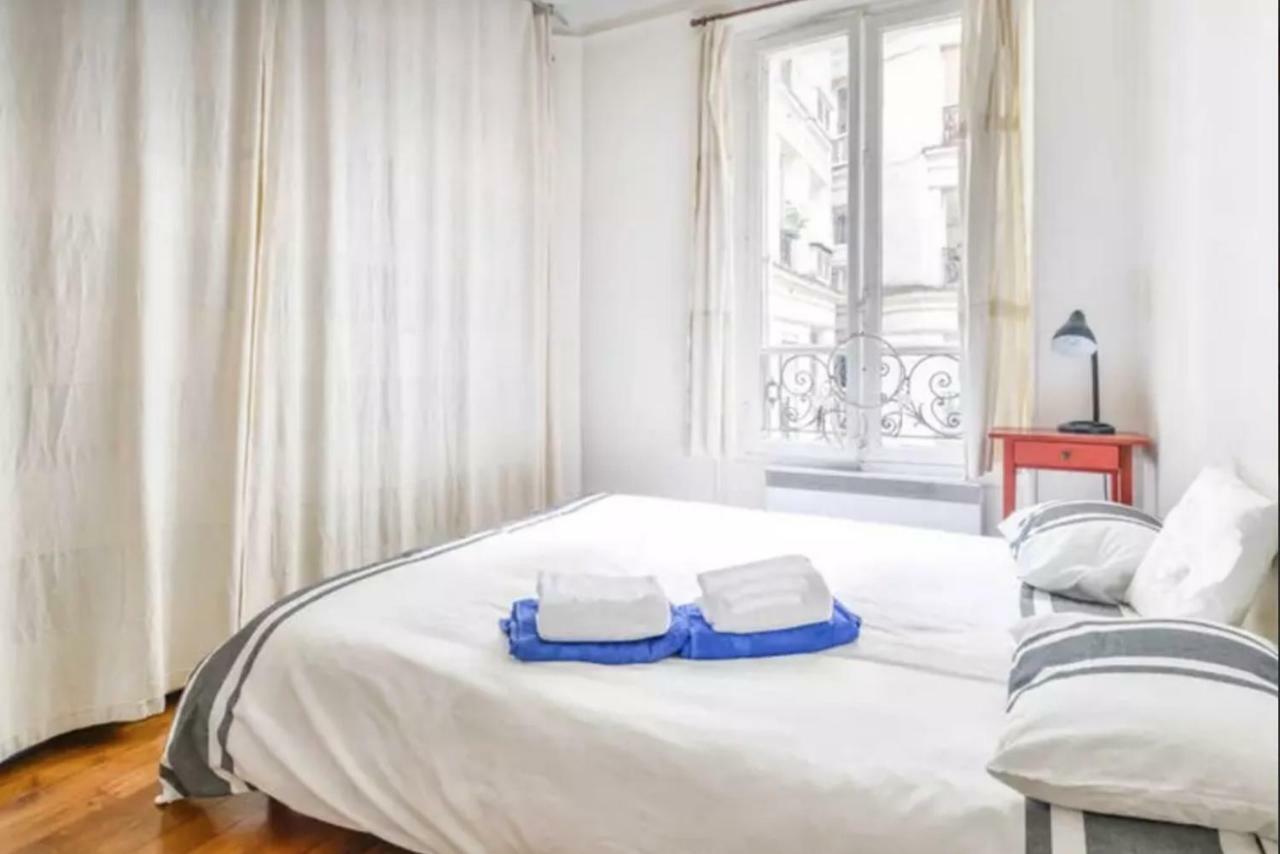 De Charme De 60 M2 Entre Montmartre Et Batignolles Apartment Paris