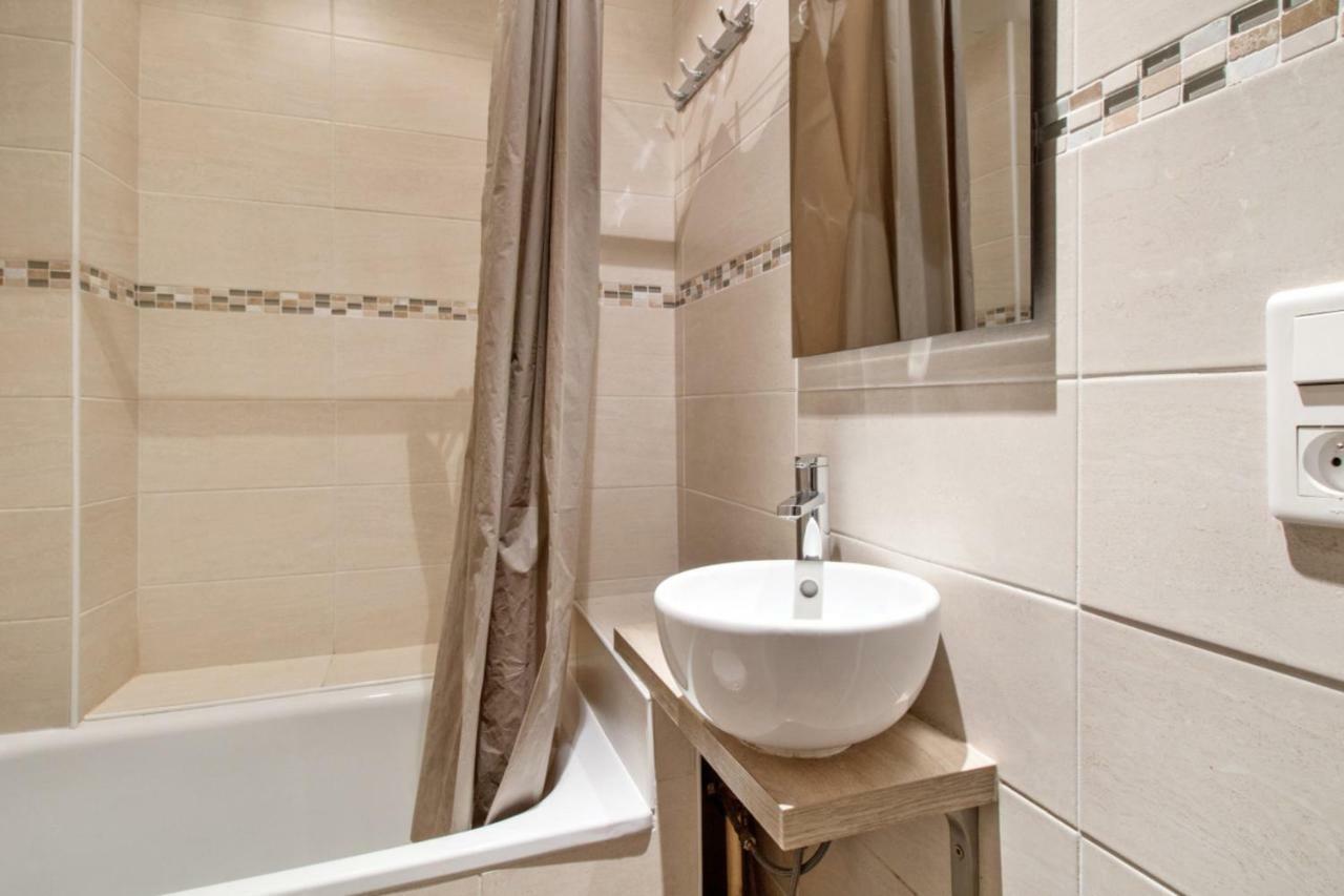 One-bedroom Flat Close To Champs-elysees And Eiffel Tower Apartment *