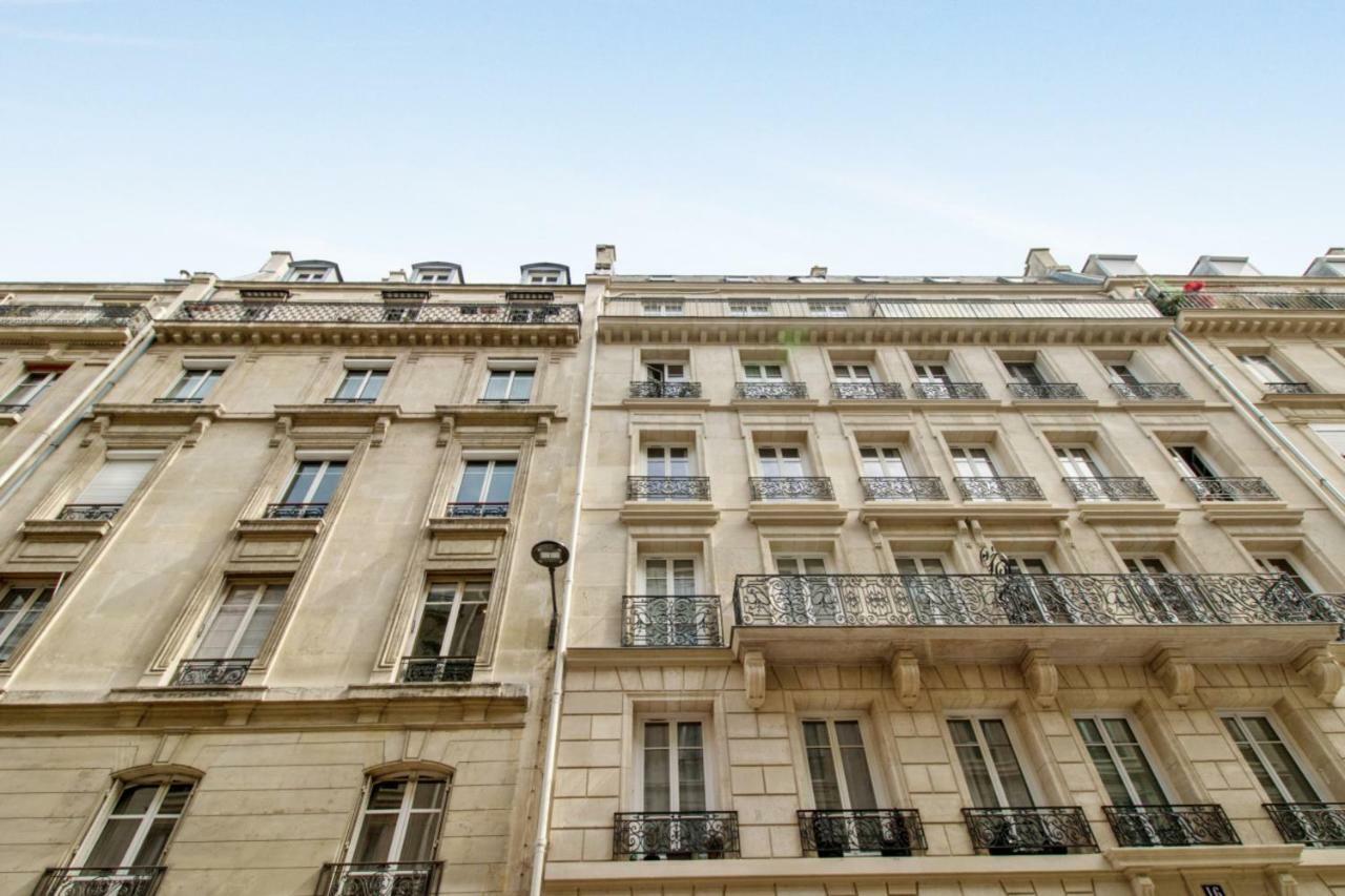 One-bedroom Flat Close To Champs-elysees And Eiffel Tower Paris