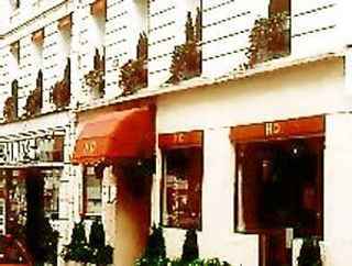 Lumières Montmartre Hotel Paris