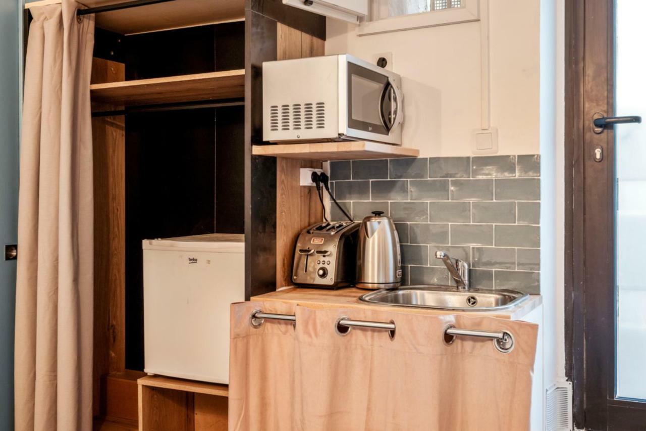 Apartment Studio At The Heart Of In Marais Republique District - Welkeys *