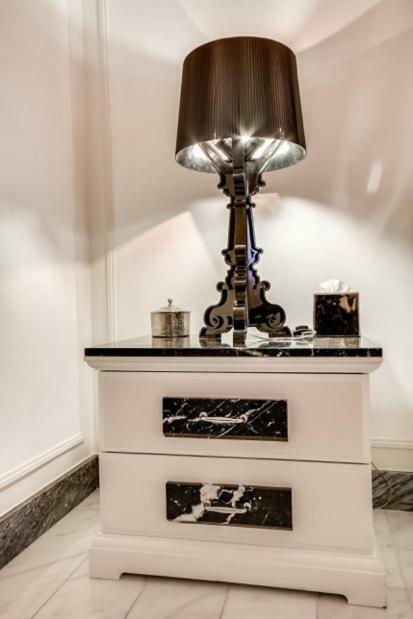 Apartment Avenue Des Champs Elysees - Studio Ks
