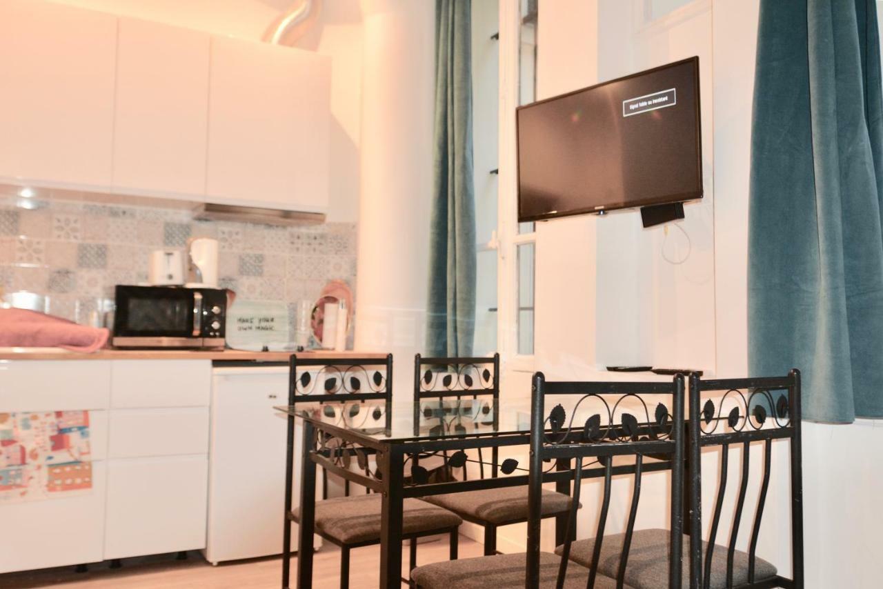 Arc De Triomphe-carnot Luxury & Design Apartment