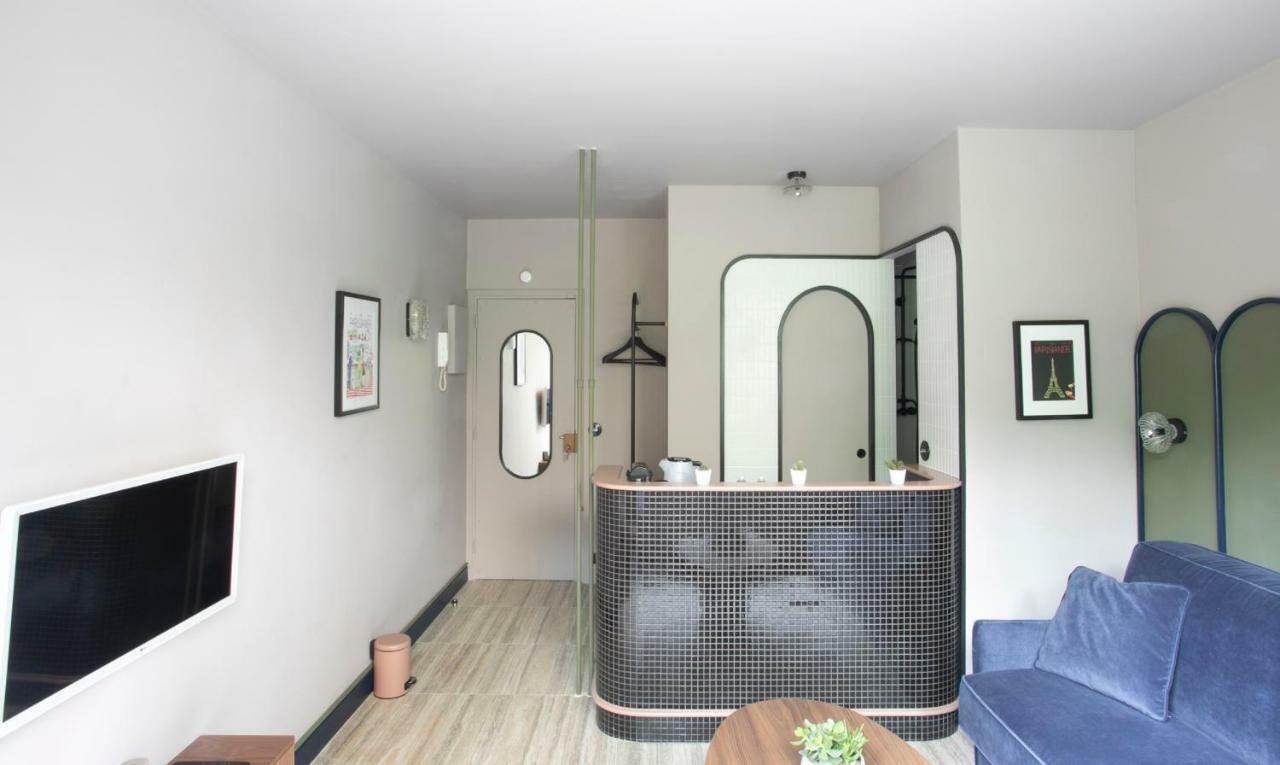 Joie Gare Montparnasse Apartment