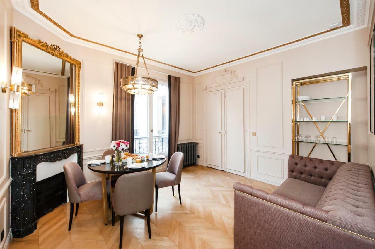 Champs Elysees - Lincoln Apartment