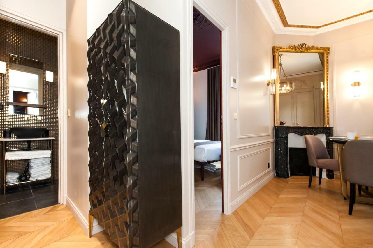 Champs Elysees - Lincoln Apartment