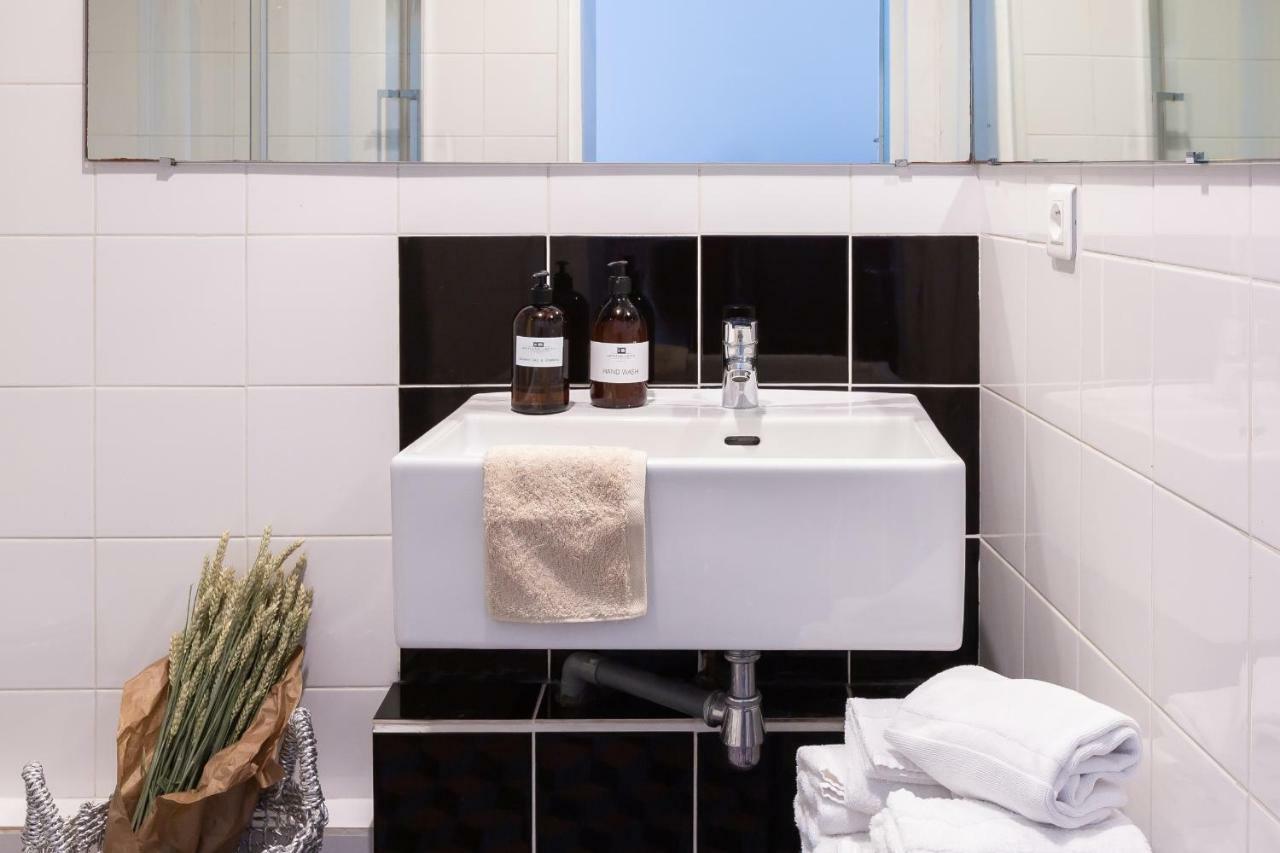 Artisan Lofts Near Marais Apartment *