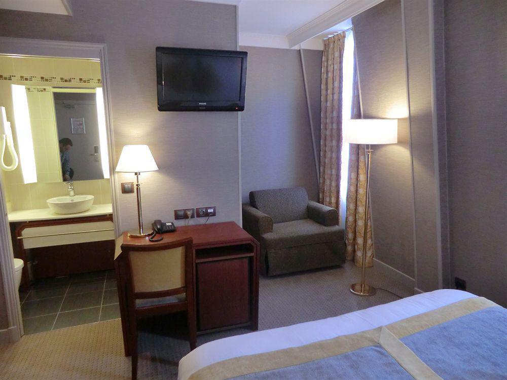 Gustave Hotel Paris