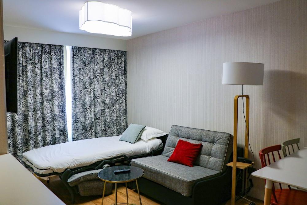 Cadet Aparthotel 4*