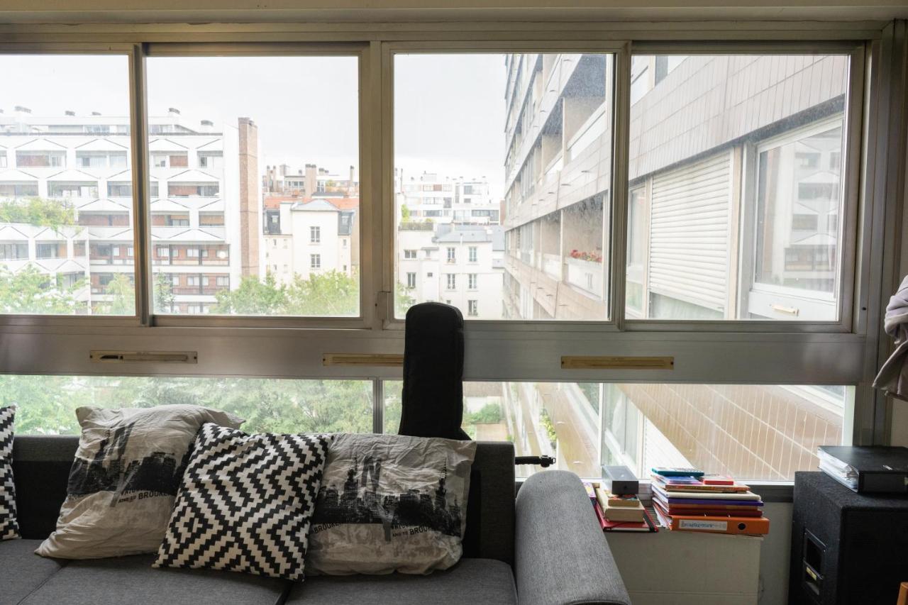 Studio Spacieux Et Calme + Parking Souterrain *