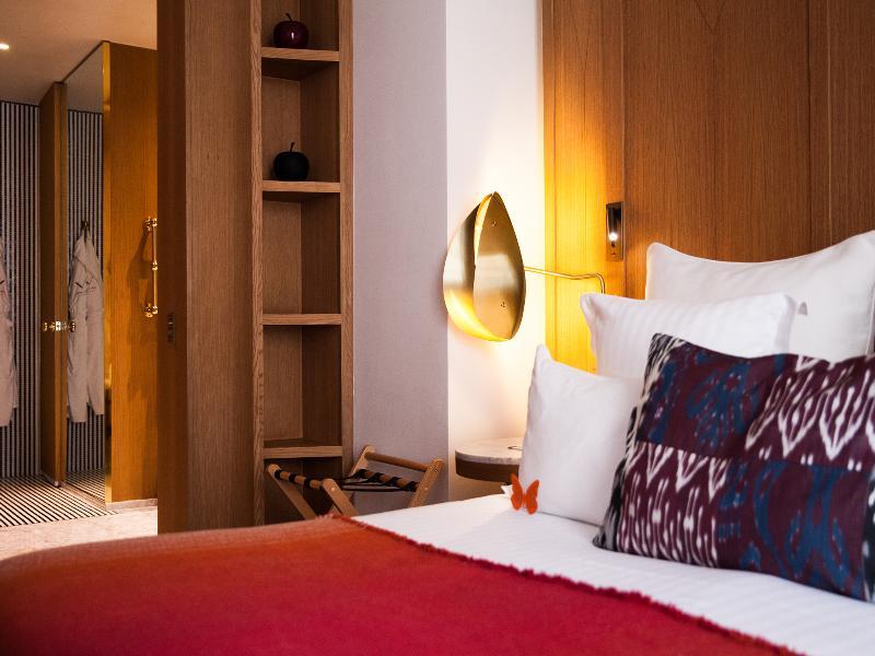 Hotel Vernet Champs Elysées Paris