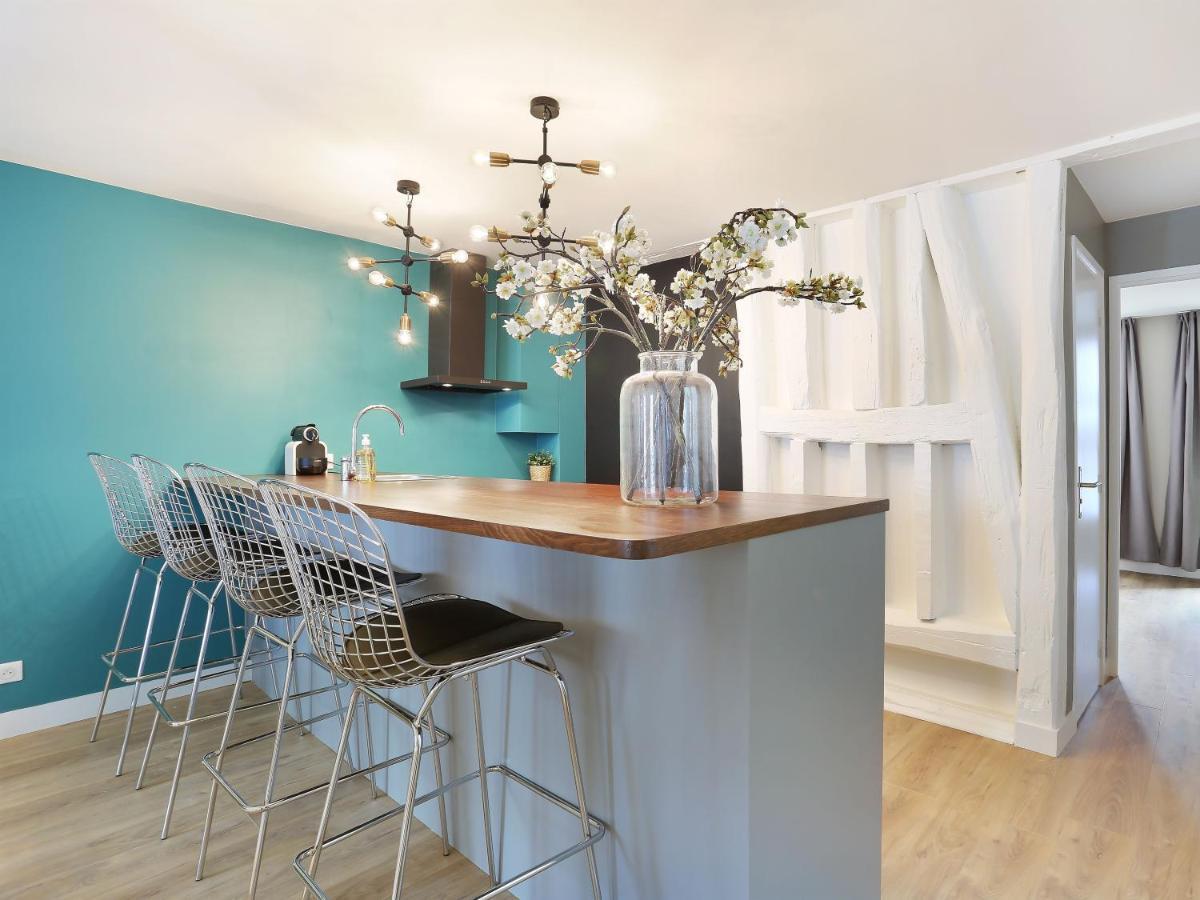 Apartment Rent A - Caire, Montorgueil Paris