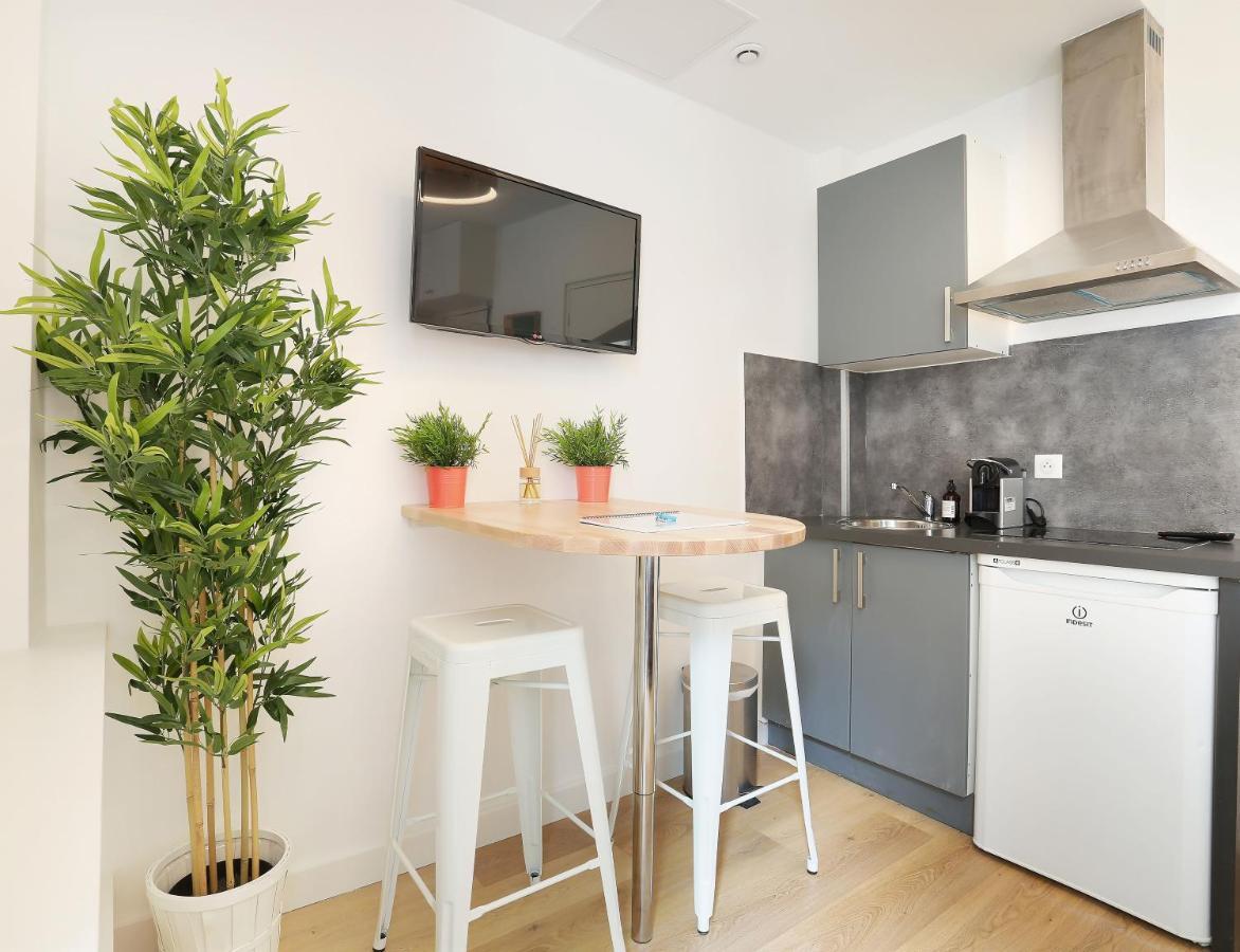 Rent A - Caire, Montorgueil *