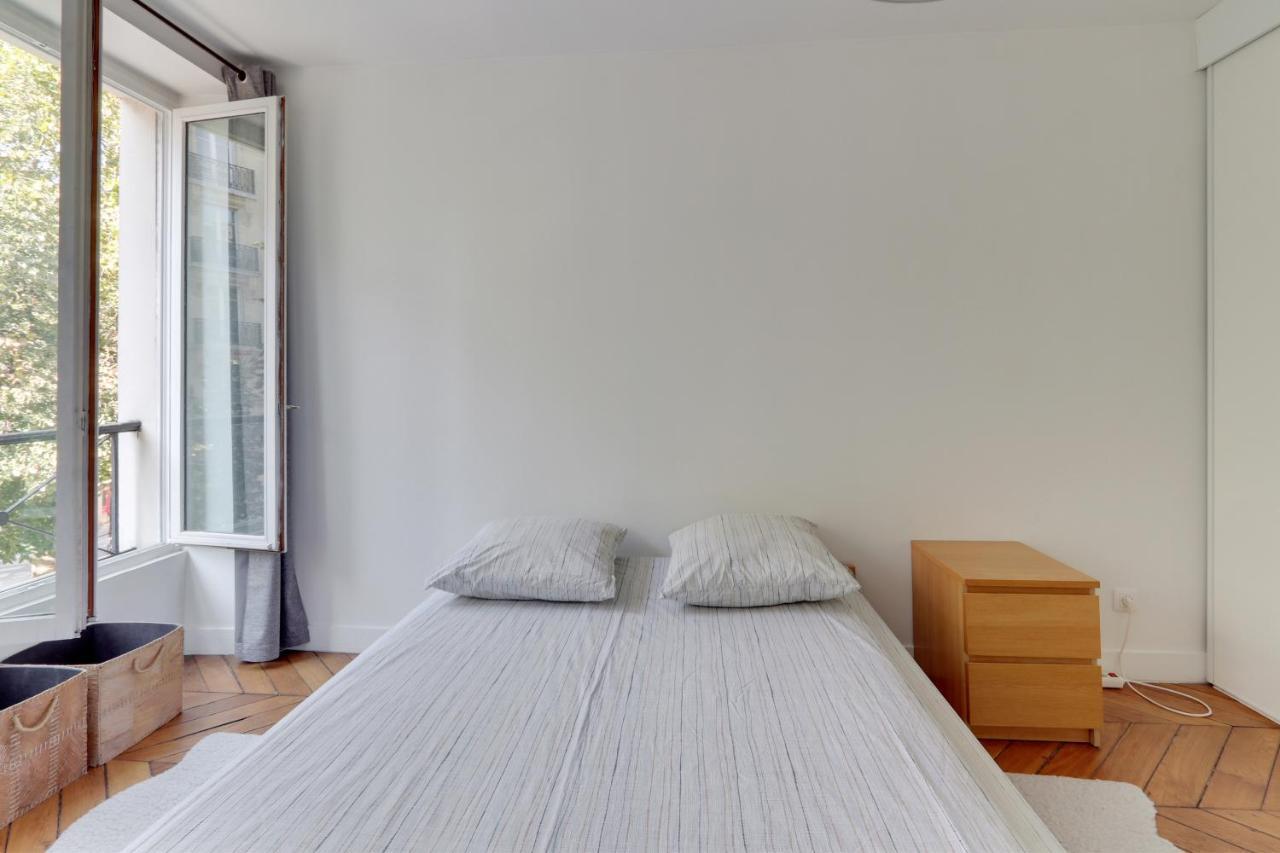 The Best Deal In The Marais - 1bedroom Apt - 45m2 Apartment *