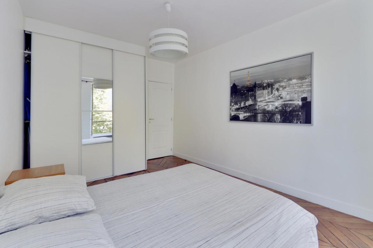 The Best Deal In The Marais - 1bedroom Apt - 45m2 Apartment