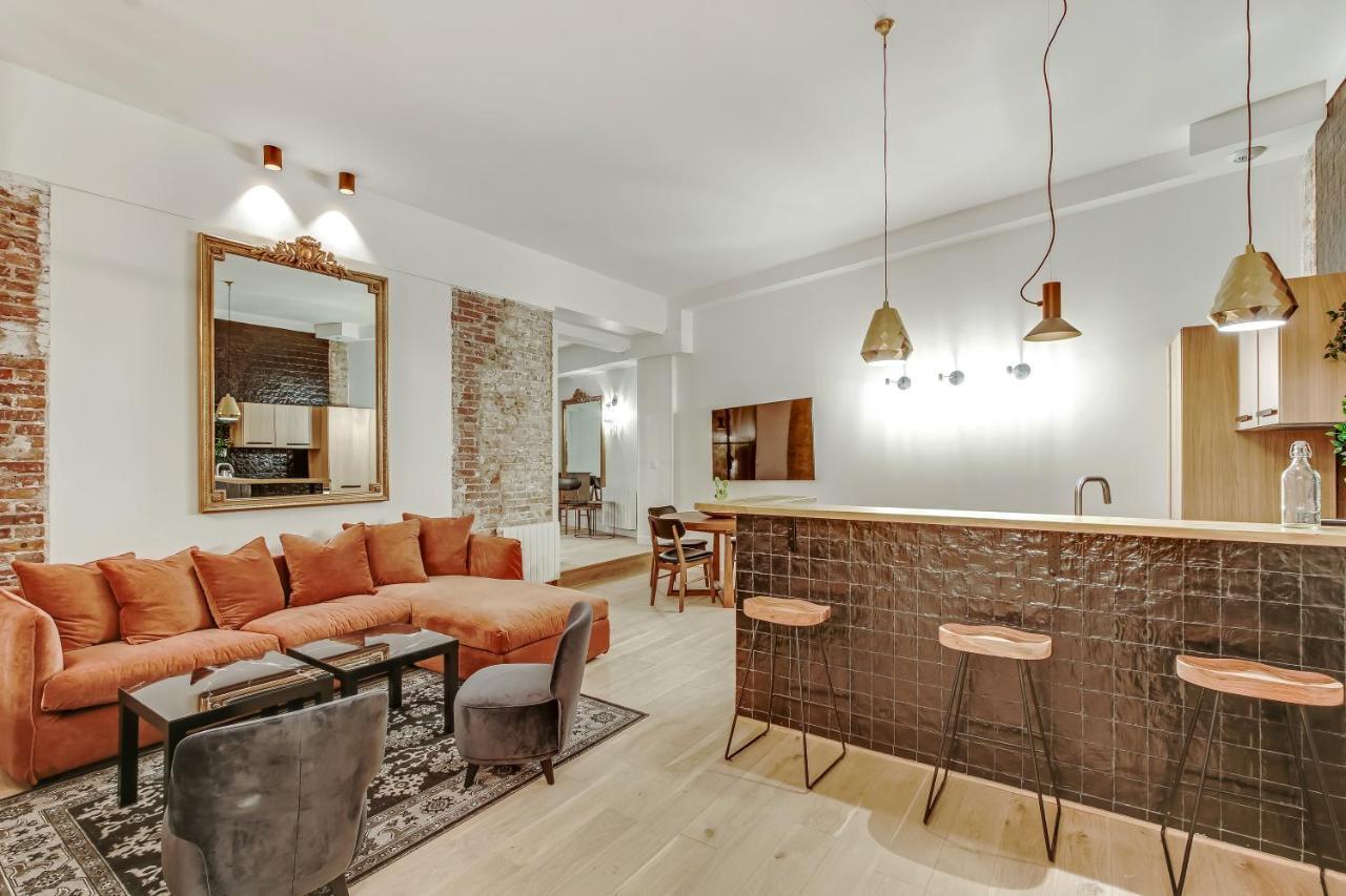 Pick A Flat's In Louvre Saint Honore Apartment *