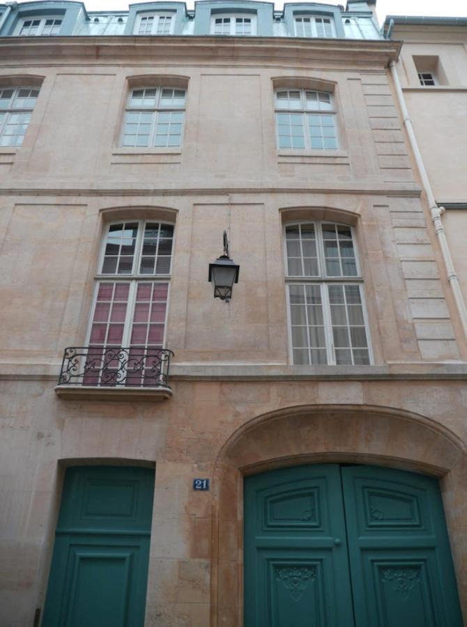 Charming Cosy Triplex In Trendy Marais Apartment Paris