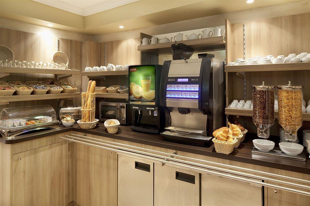 Hotel 85 Saint Honore 3*