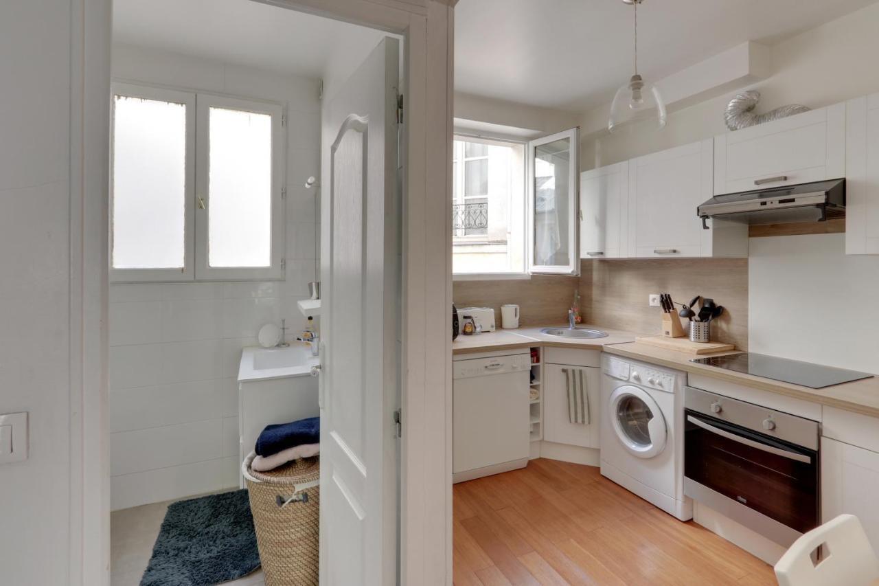 The Best Deal In The Marais - 1bedroom Apt - 45m2 Apartment
