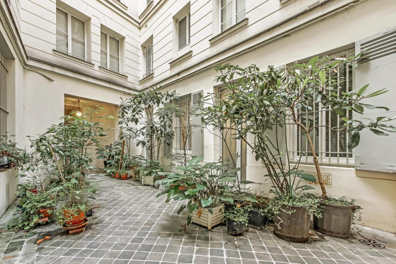 Apartment Pick A Flat's In Louvre Saint Honore
