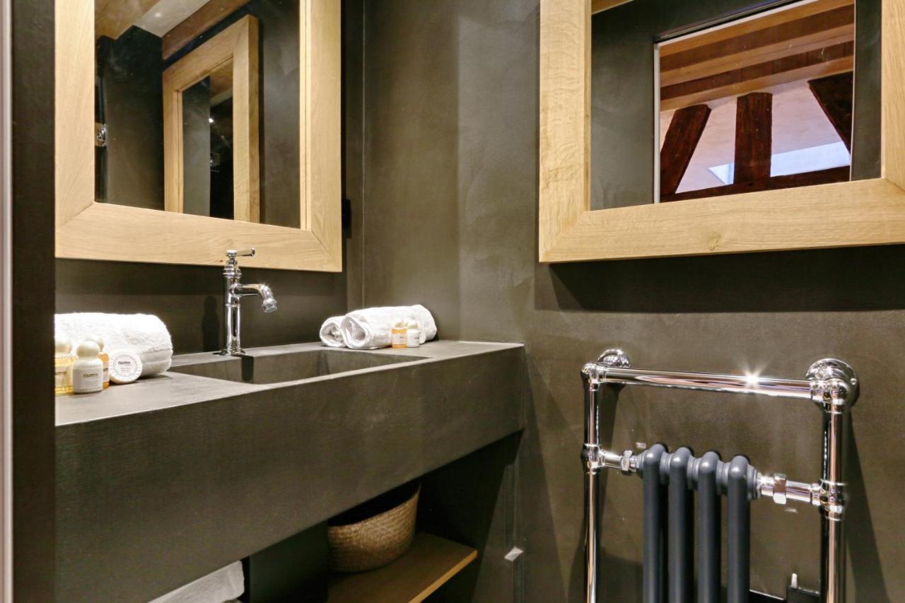 Apartment Luxurious & Design Flat 2br/8p- Boulevard Saint Germain Paris