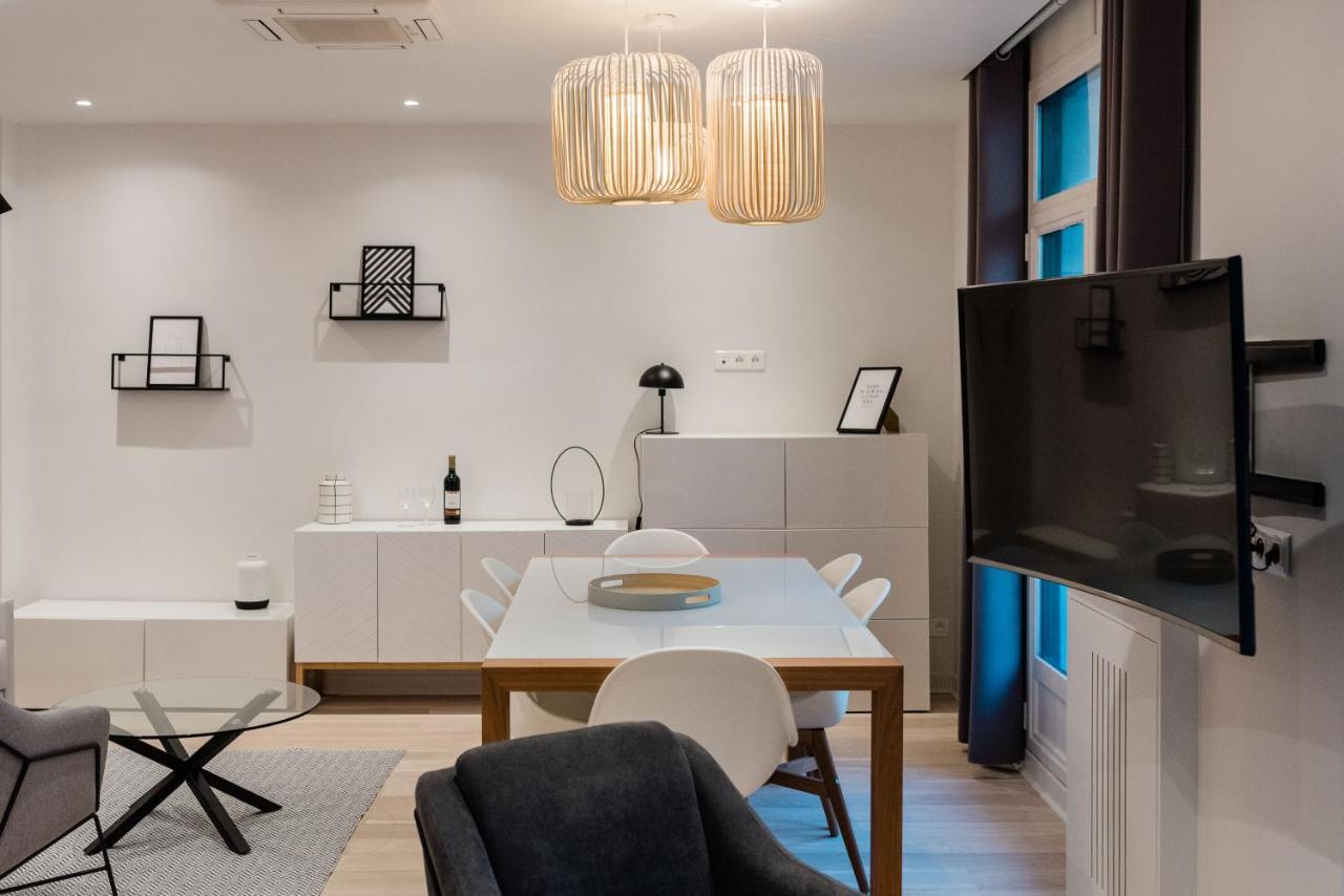Appartement Cocteau : Au Cœur De La Rive Gauche, Neuf, Design, 2/4/6 Personnes
