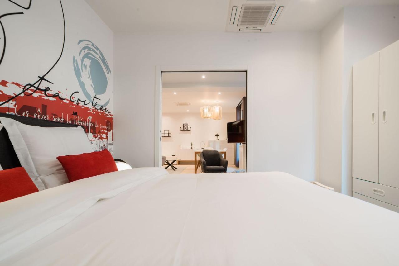 Cocteau : Au Cœur De La Rive Gauche, Neuf, Design, 2/4/6 Personnes Appartement