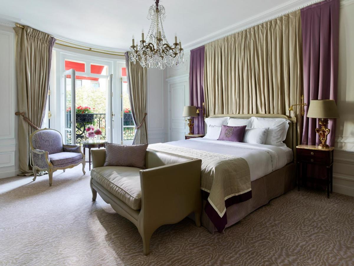 Plaza Athénée - Dorchester Collection 5* Paris