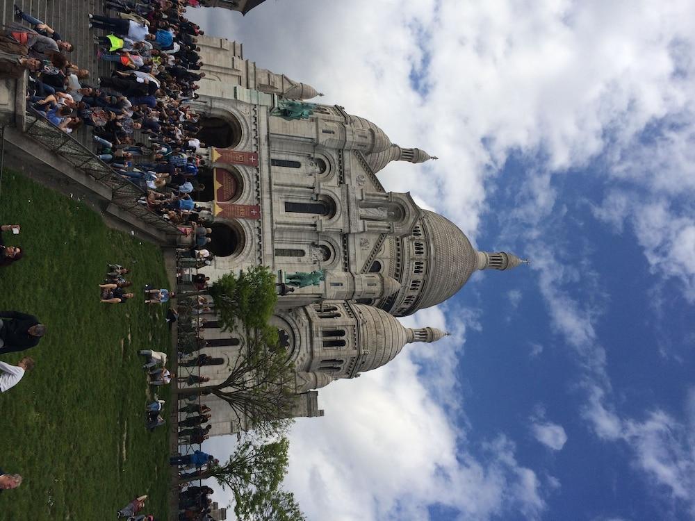 Hotel Montmartre Paris