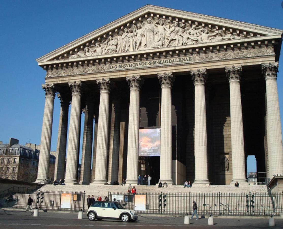 111- Urban Theatre De La Madeleine * Paris