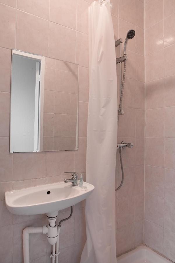 Hotel Untalented Hotel - Villette 3*