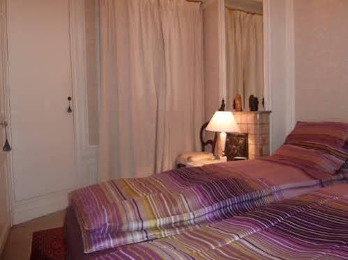 Apartment Moulin Rouge Paris