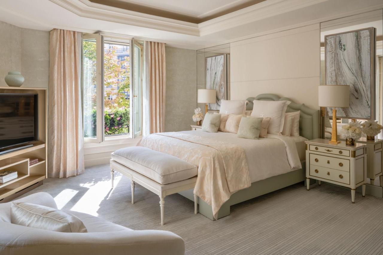 Four Seasons George V 5*