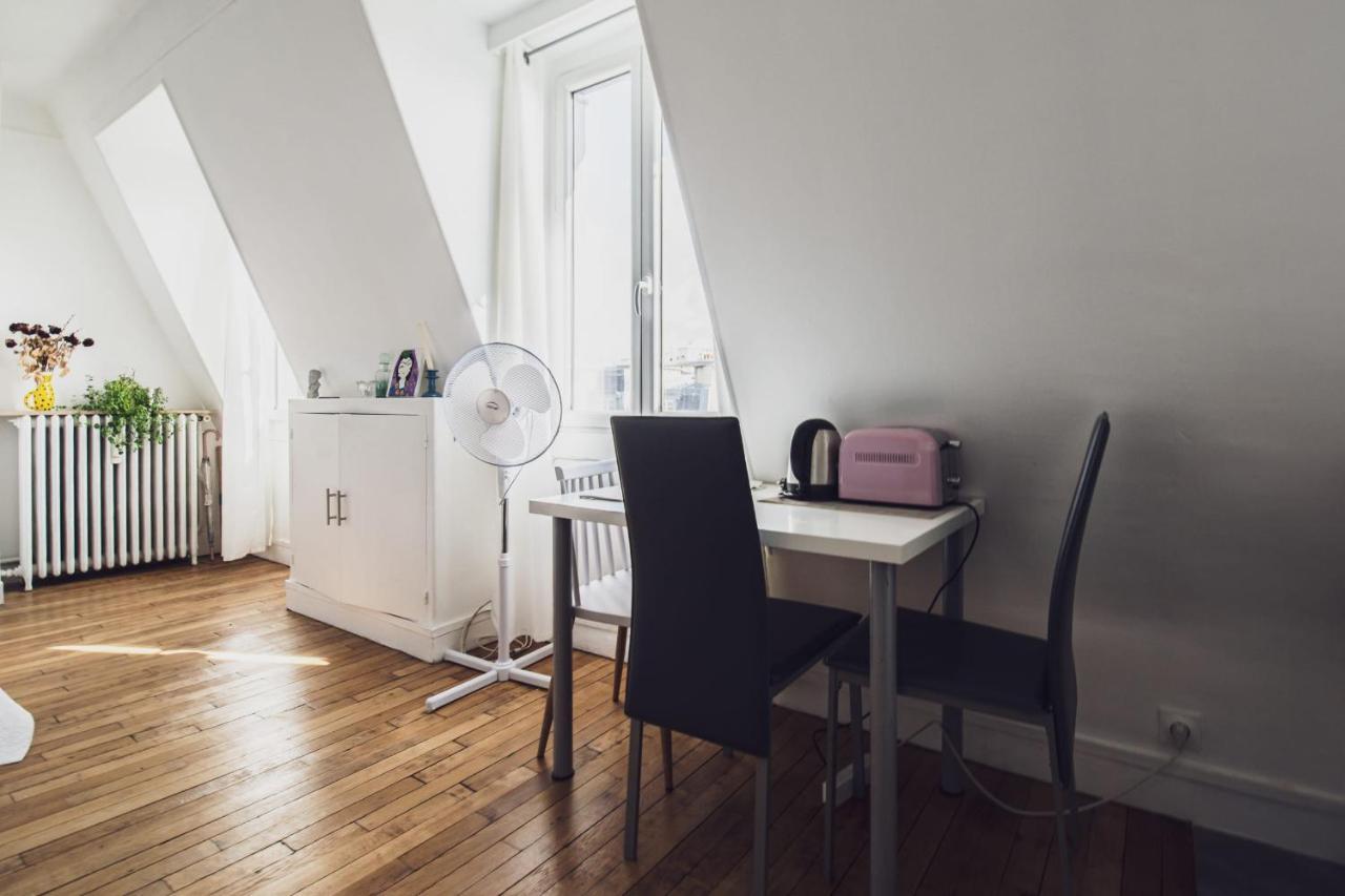 Superb Bright Studio Next To The Seine Apartment Paris