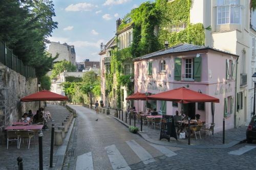 Apolonia Montmartre; Sure Collection By Western 3*