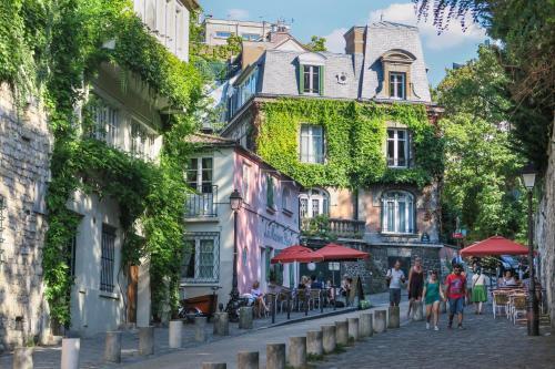 Hotel Apolonia Montmartre; Sure Collection By Western 3*