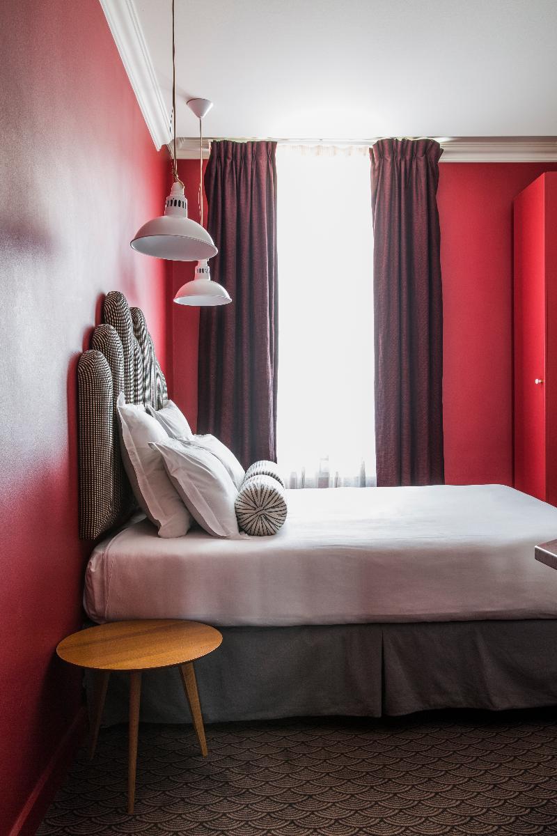 Hotel Paradis Paris