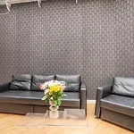 08 Design Flat Republique