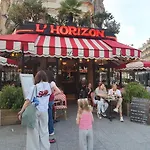 1 Minute Gare Montparnasse , Center , Front Metro,Close To Eiffel Tour And Louvre Meusm