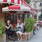 1 Minute Gare Montparnasse , Center , Front Metro,Close To Eiffel Tour And Louvre Meusm