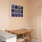 Charming Apartment For 4 People In Paris 15
