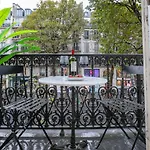 Stylish 2Bd House In Central Paris By Guestready