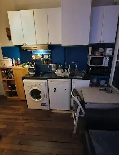 Paris 15: Superbe Appartement Situe Idealement