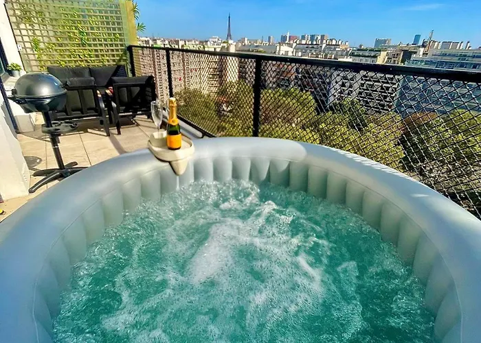 Rooftop Eiffel Tower - Full Ac